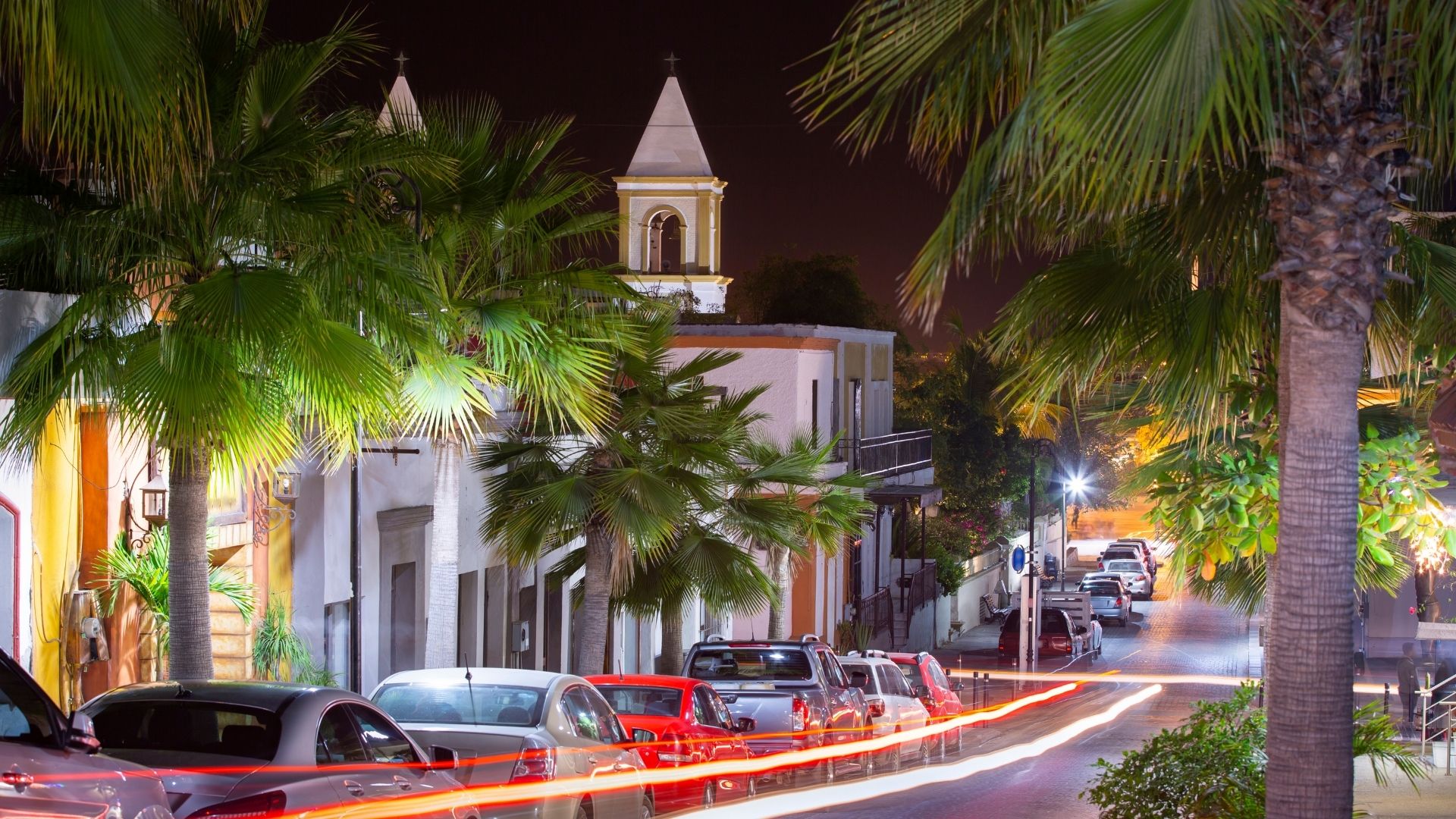 San José del Cabo Art District at evening with galleries and cafés