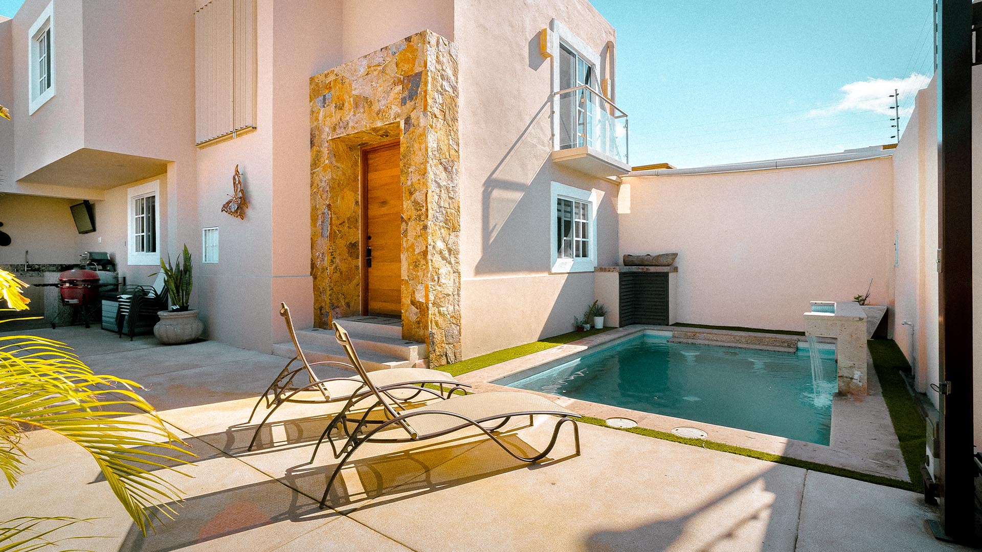 Casa esquinera en Monte Real San José del Cabo