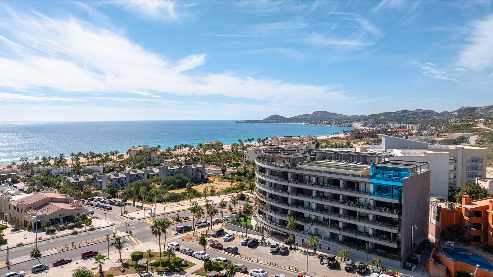 Elegant interior of Punta Nima Penthouse 08 in San José del Cabo with ocean and city views