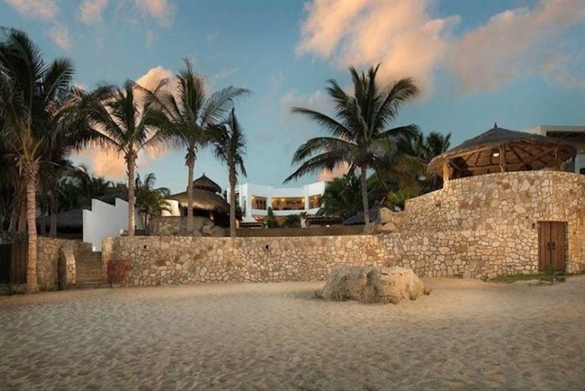 Cabo Beachfront Homes Under $3 Million USD
