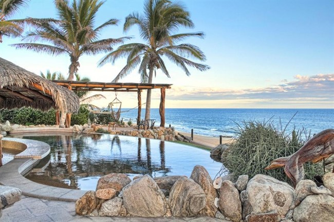 Beach Houses For Sale in Los Cabos