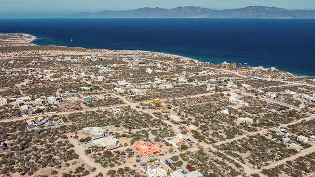 Casa Matacora: Ocean Views and Smart Investment in La Paz